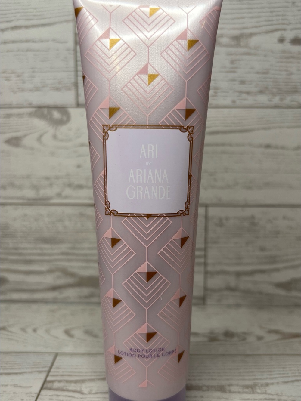 Ari by Ariana Grande Body Lotion 3.4 oz